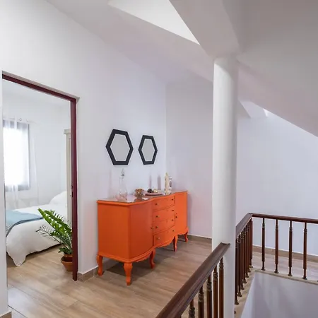 Holiday home Casa Abuela Tona By Huskalia - Center